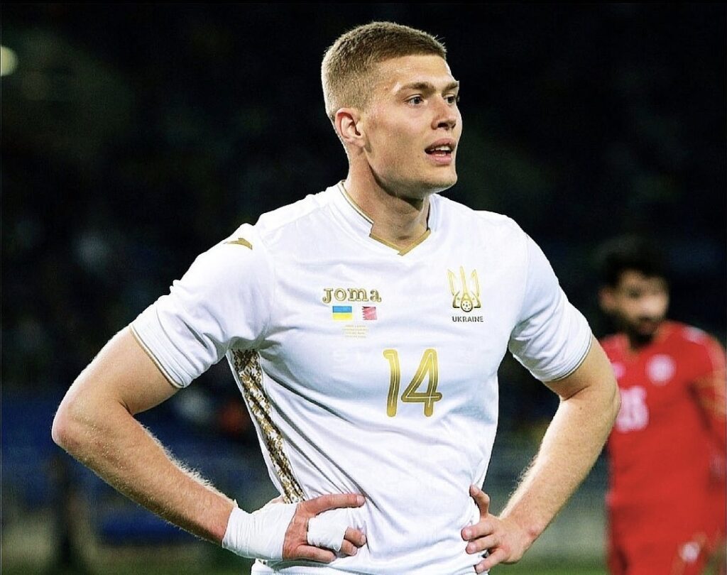 Dovbyk, il gigante sulle orme di Sheva 1 Dovbyk instagram 1