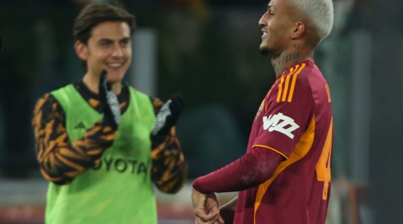 2025-12-15 ROMA-COMO wesley dybala